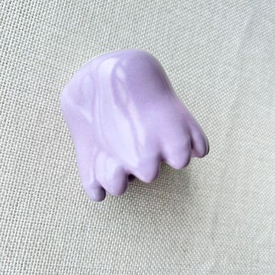 Logo personalizzato disponibiled 2024 Massaggiatore di cuoio capelluto in ceramica Gua Sha a mano per la cura della salute del corpo, della testa e del viso e strumento di raschiatura