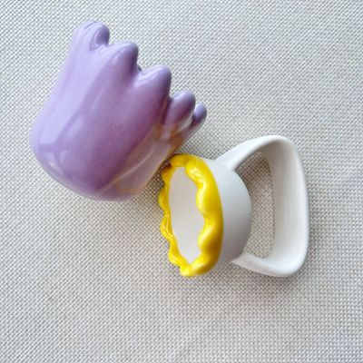 Logo personalizzato disponibiled 2024 Massaggiatore di cuoio capelluto in ceramica Gua Sha a mano per la cura della salute del corpo, della testa e del viso e strumento di raschiatura