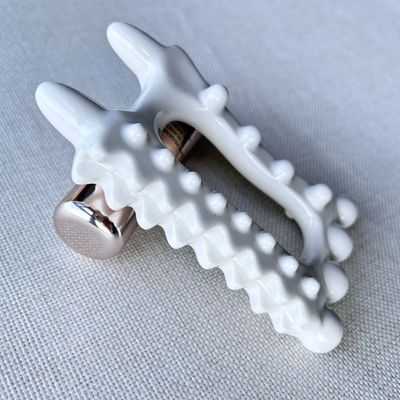 Disponibile il logo personalizzato, strumento di massaggio in ceramica portatile Gua Sha per la cura della propria pelle, prodotti sanitari