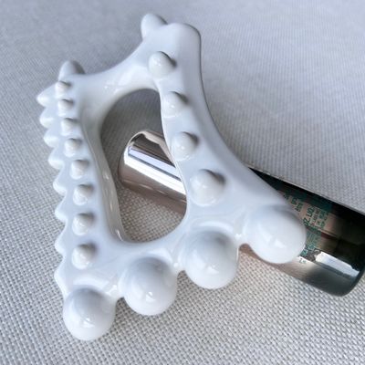 Disponibile il logo personalizzato, strumento di massaggio in ceramica portatile Gua Sha per la cura della propria pelle, prodotti sanitari