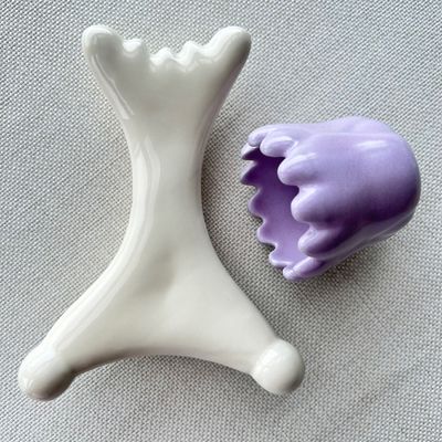 Disponibile il logo personalizzato Massaggiatore per muscoli del corpo attrezzo di massaggio ceramico Gua Sha per la cura della propria pelle