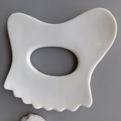 Disponibile il logo personalizzato Mini Ceramic Gua Sha Massage Tool Massaggio del corpo per il collo Faccia e cura della pelle Spa Facial Lifting