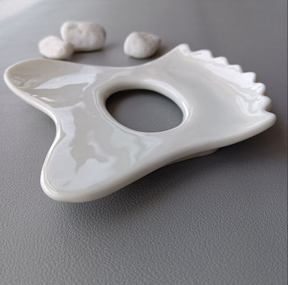 Disponibile il logo personalizzato Mini Ceramic Gua Sha Massage Tool Massaggio del corpo per il collo Faccia e cura della pelle Spa Facial Lifting