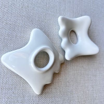 Equipaggiamento per il massaggio del corpo Mini Ceramic Gua Sha Massage Tablet per drenaggio linfatico e facial beauty Skincare Spa
