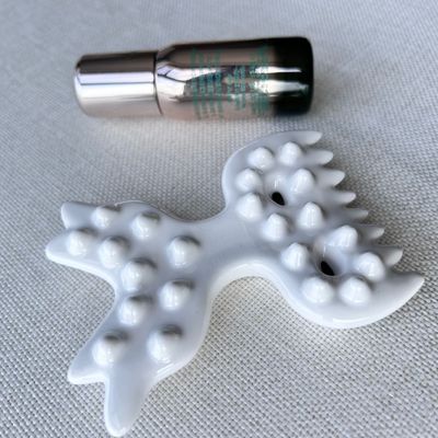Strumento di massaggio corporeo Gua Sha in ceramica bianca Scraping Guasha Stone per auto cura della pelle Spa tutto il corpo Relax Beauty Massager