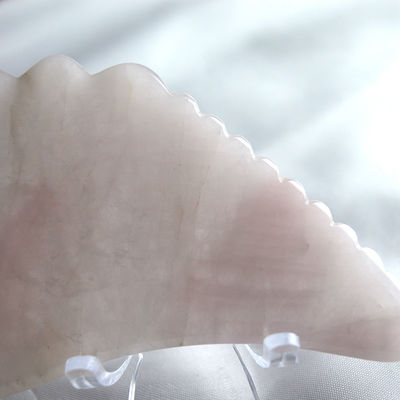 2024 Wing Shape Rose Quartz Gua Sha Scraping Board Rosa Cristallo Guasha Massaggiatore Faciale Corpo Spa Strumento per Massaggi