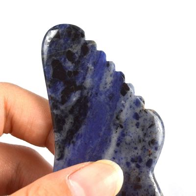 Massaggio del corpo Punti blu in forma di cavallo di mare Sodalite Gua Sha Strumenti per massaggiare il viso e la pelle del corpo in Guasha SPA Therapy