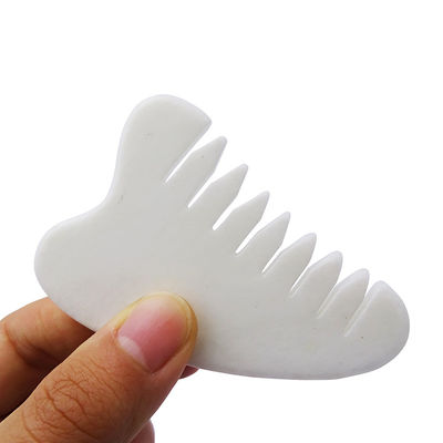 Area di massaggio completo del corpo Naturale Bianco Xiuyan Jade pettine per capelli Gua Sha Strumenti Jade Massaggiatore Scalp per alleviare la tensione del cuoio capelluto