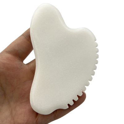 Massaggiatore facciale portatile Gua Sha Scraper Natural Jade Stone Massaggiatore per la cura della pelle per il corpo Collo schiena Bellezza Salute Occhio SPA