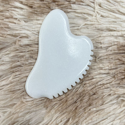 Massaggiatore facciale portatile Gua Sha Scraper Natural Jade Stone Massaggiatore per la cura della pelle per il corpo Collo schiena Bellezza Salute Occhio SPA