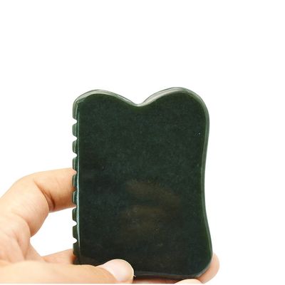 Strumento di massaggio di auto-aiuto 200g Nefrite verde scuro naturale Gua Sha Stone Board per il massaggio del corpo personalizzato