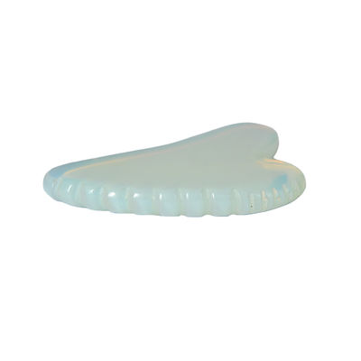 Massaggiatore Faciale Cura del corpo Salute Bianca Opal Forma di Cuore Giada Opalite Guasha Gua Sha Massaggio per il rilassamento facciale