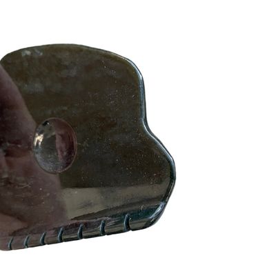 Scultura facciale Nefrite verde scuro Giada Gua Sha Pietre con denti di cresta e cicli del pollice 2021 Popolare