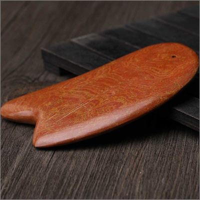 Strumento di Gua Sha di Pietra Bian Rossa Per Raschiare Massaggiatore Corpo 10,5cm*6cm*0,7cm Lunghezza