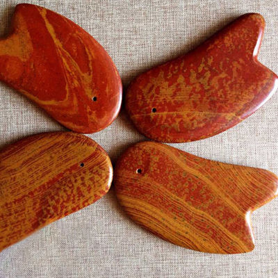 Strumento di Gua Sha di Pietra Bian Rossa Per Raschiare Massaggiatore Corpo 10,5cm*6cm*0,7cm Lunghezza