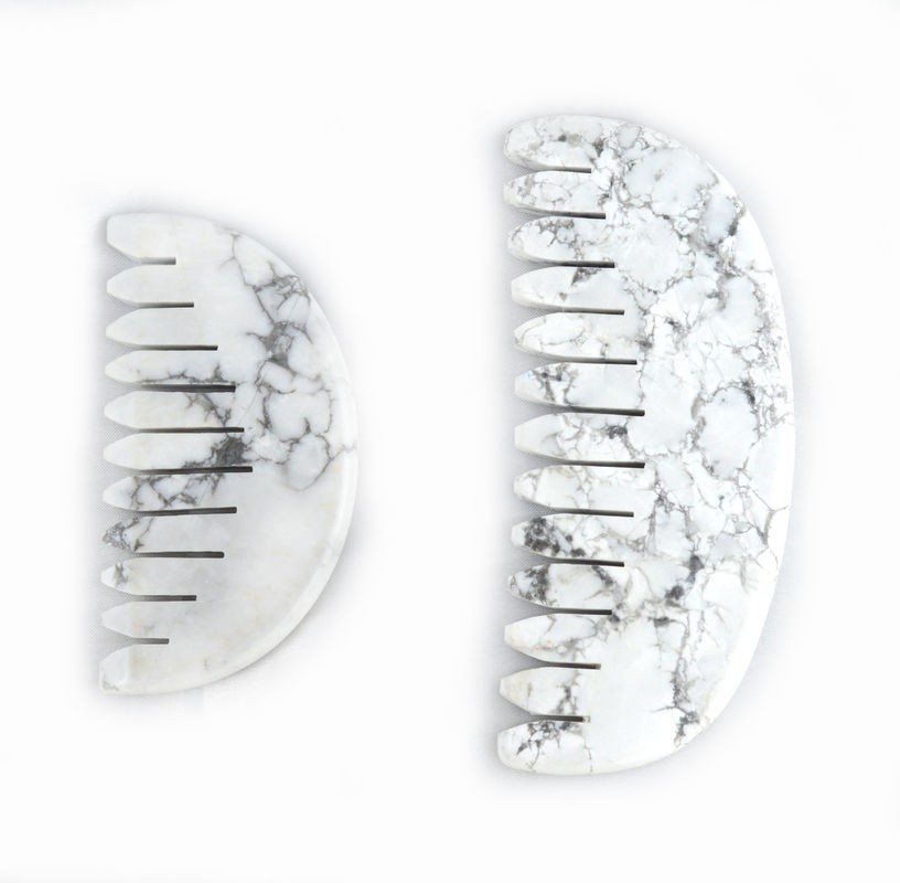 Riduci senza sforzo la tensione del cuoio capelluto con Natura White Turquoise Jade Hair Comb Gua Sha Tools