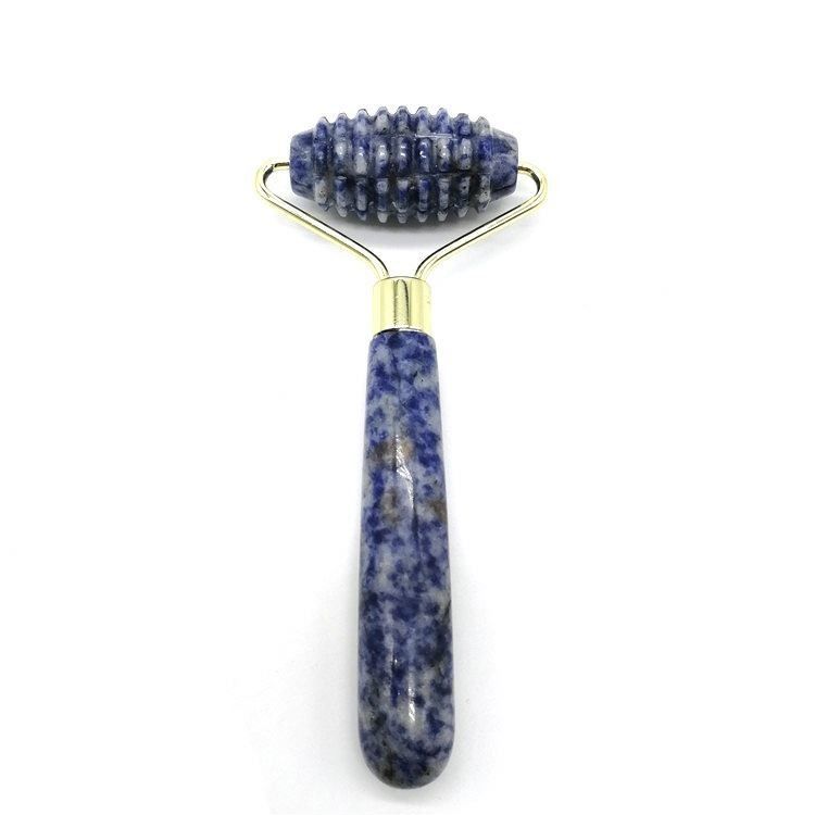 Tecnologia di massaggio facciale lucidato naturale blu pietra a punta singola testa Spiked Jade Roller Anti-aging con la tecnologia