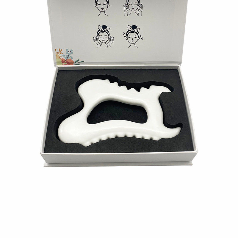 Strumenti facciali in ceramica Gua Sha per la cura della pelle del viso Strumenti facili da includere Borsa di lusso e guide regalo per donne