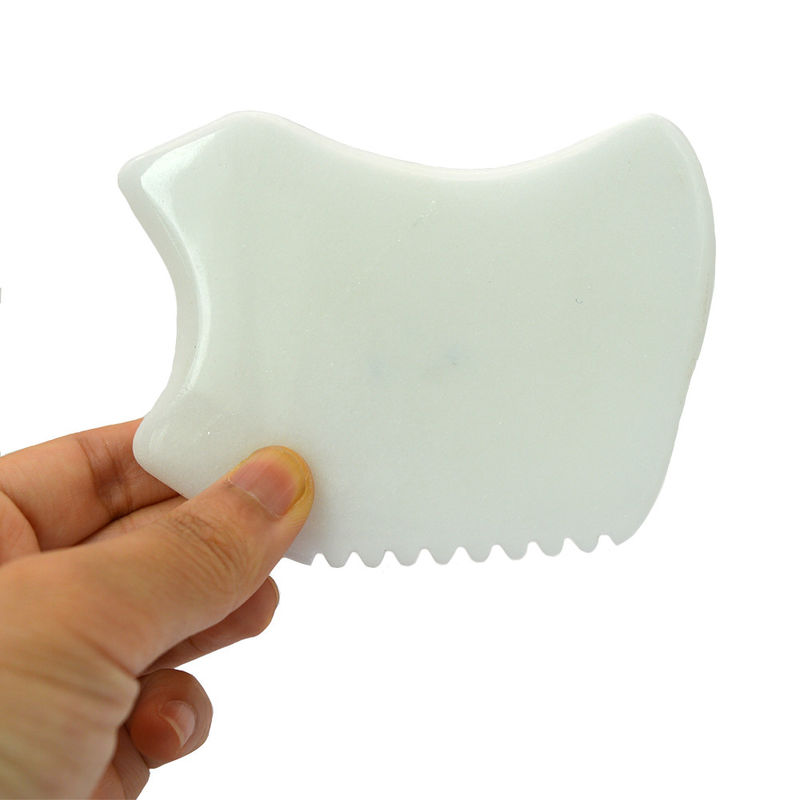 Strumento di massaggio Gua Sha di giada bianca per massaggiatore facciale e corpo SPA Acupuntura Acupressione 9,5cm*7,5cm*0,7cm